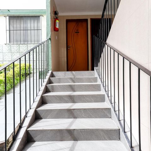Apartamento à venda com 49m², 2 quartos e 1 vagaÁrea Comum - Escadas Entrada