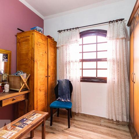 Casa à venda com 227m², 4 quartos e 2 vagasQuarto 2