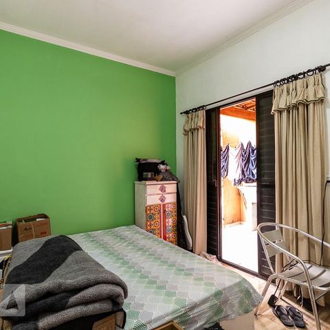 Casa à venda com 227m², 4 quartos e 2 vagasQuarto 4