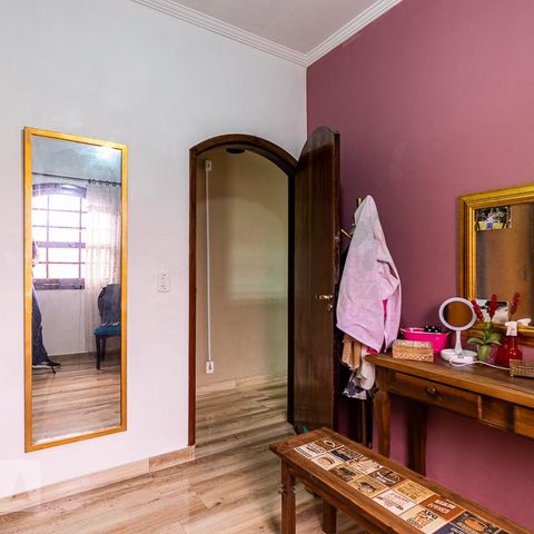 Casa à venda com 227m², 4 quartos e 2 vagasQuarto 2
