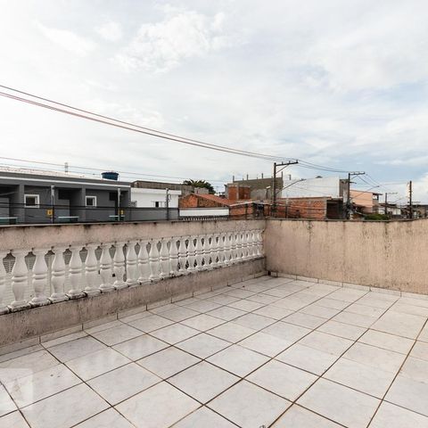 Casa à venda com 227m², 4 quartos e 2 vagasVaranda quarto suíte 