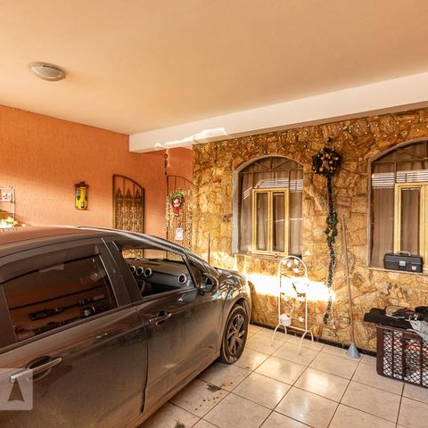 Casa à venda com 227m², 4 quartos e 2 vagasGaragem 