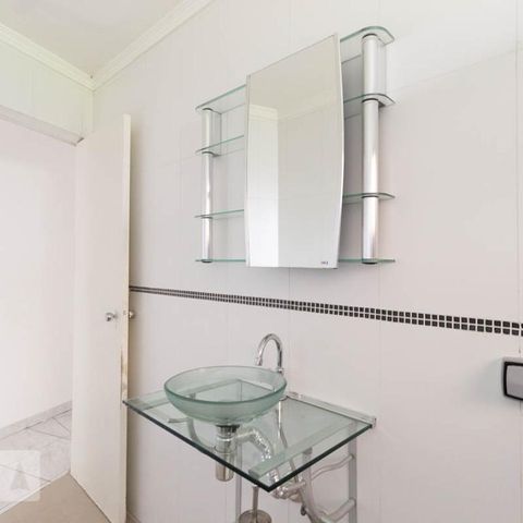 Casa à venda com 150m², 3 quartos e 5 vagasBanheiro
