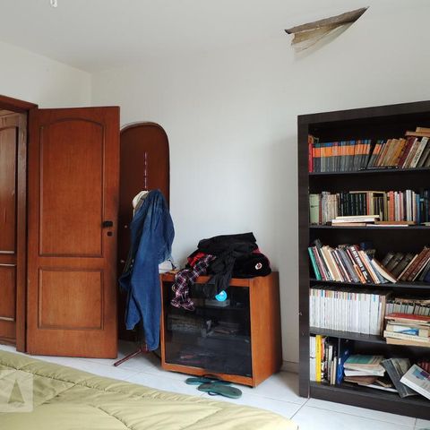 Casa à venda com 645m², 4 quartos e 5 vagasQuarto 2 - Suíte 