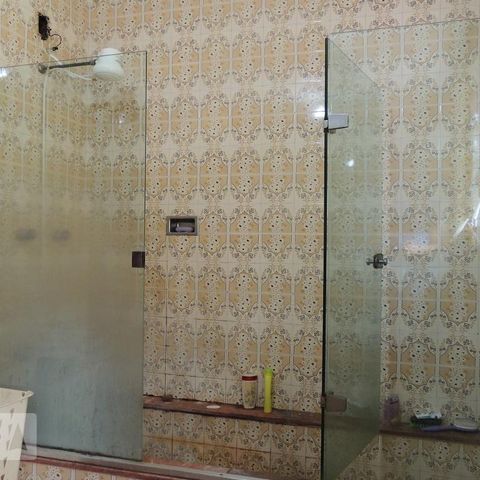 Casa à venda com 645m², 4 quartos e 5 vagasBanheiro da Suíte 4