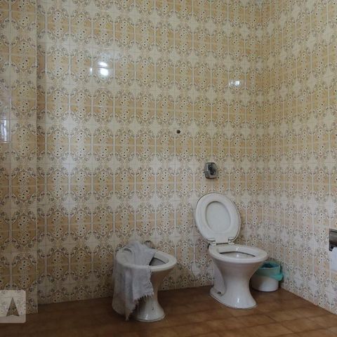 Casa à venda com 645m², 4 quartos e 5 vagasBanheiro da Suíte 4