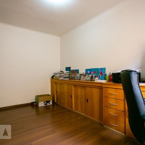 Casa à venda com 400m², 4 quartos e 8 vagasQuarto 3