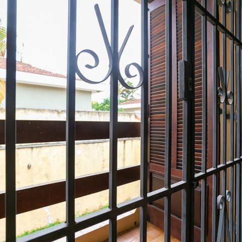 Casa à venda com 400m², 4 quartos e 8 vagasVaranda do Quarto 1