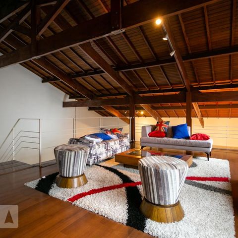 Casa à venda com 400m², 4 quartos e 8 vagasSala da lareira