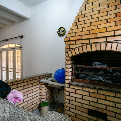Casa à venda com 400m², 4 quartos e 8 vagasChurrasqueira