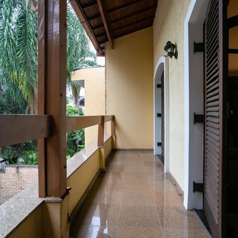 Casa à venda com 400m², 4 quartos e 8 vagasVaranda da sala