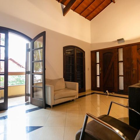 Casa à venda com 400m², 4 quartos e 8 vagasSala de estar