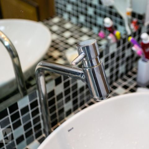 Casa à venda com 400m², 4 quartos e 8 vagasBanheiro social