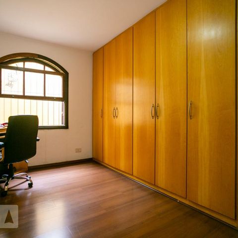 Casa à venda com 400m², 4 quartos e 8 vagasQuarto 3