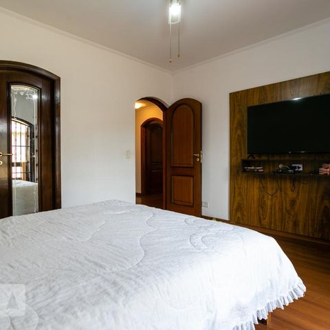 Casa à venda com 400m², 4 quartos e 8 vagasSuíte