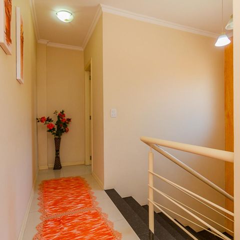 Casa à venda com 202m², 3 quartos e 3 vagasCorredor