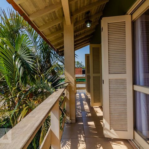 Casa à venda com 202m², 3 quartos e 3 vagasVaranda