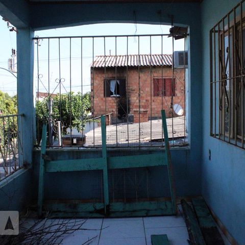 Casa à venda com 212m², 4 quartos e 2 vagasSacada