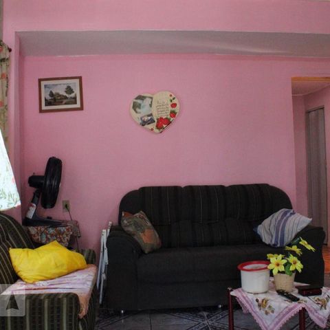 Casa à venda com 212m², 4 quartos e 2 vagasSala 1