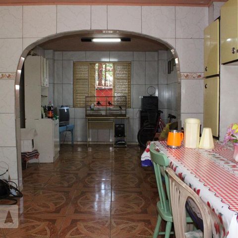 Casa à venda com 212m², 4 quartos e 2 vagasCozinha