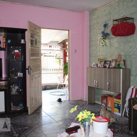 Casa à venda com 212m², 4 quartos e 2 vagasSala 1