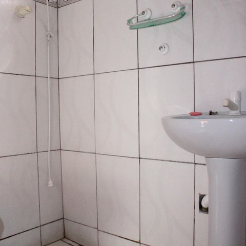 Casa à venda com 212m², 4 quartos e 2 vagasBanheiro 2