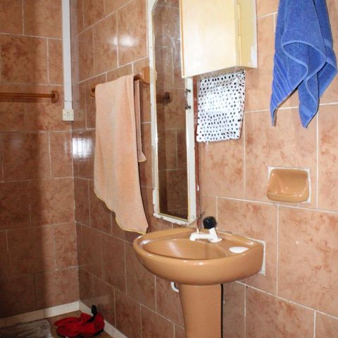 Casa à venda com 212m², 4 quartos e 2 vagasBanheiro 1