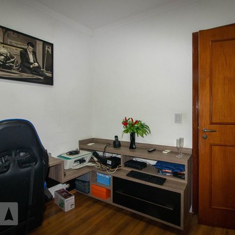 Casa à venda com 186m², 3 quartos e 4 vagasQuarto 2