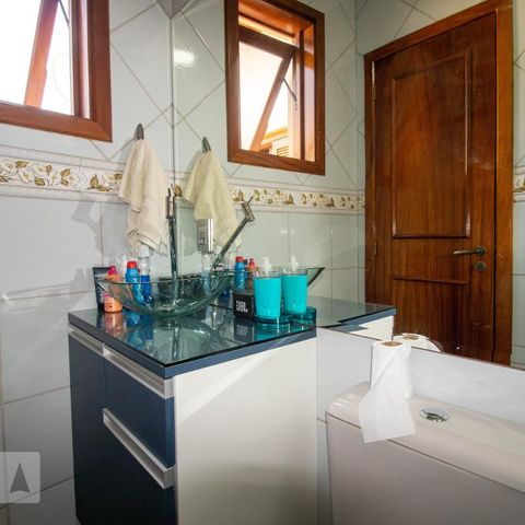 Casa à venda com 186m², 3 quartos e 4 vagasBanheiro Social