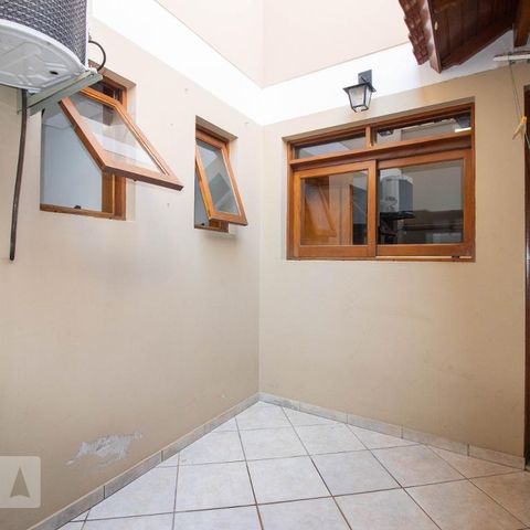 Casa à venda com 186m², 3 quartos e 4 vagasÁrea de Serviço - Churrasqueira