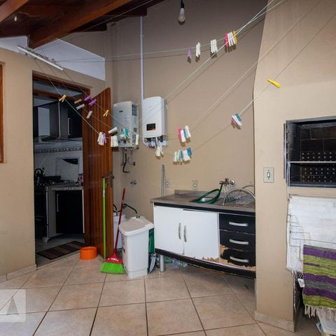 Casa à venda com 186m², 3 quartos e 4 vagasÁrea de Serviço - Churrasqueira