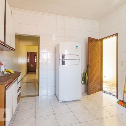 Casa para alugar com 437m², 3 quartos e 1 vagaCozinha