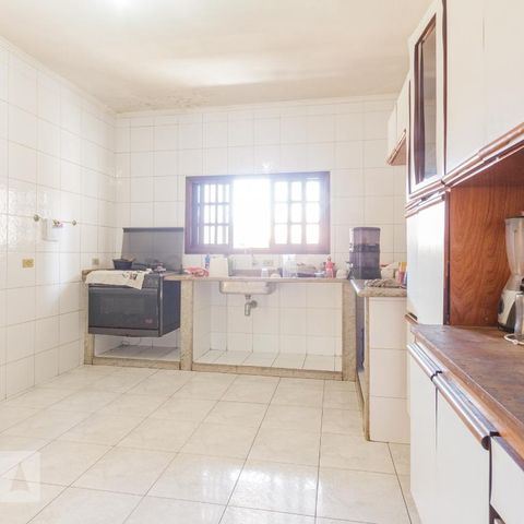 Casa para alugar com 437m², 3 quartos e 1 vagaCozinha