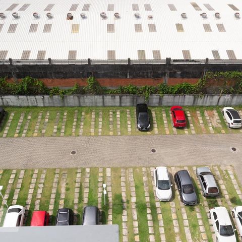 Apartamento à venda com 69m², 3 quartos e 1 vagaQuarto 1 - Vista estacionamento