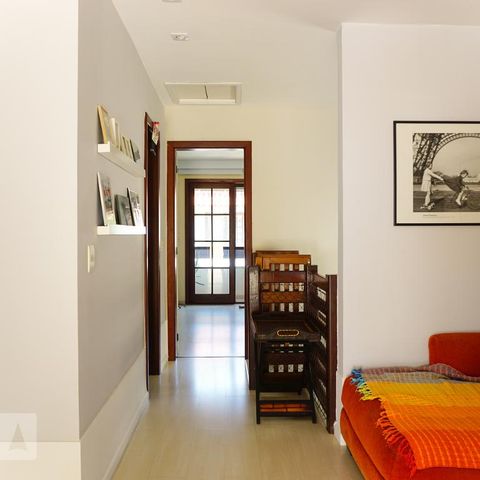 Casa de condomínio à venda com 263m², 4 quartos e 3 vagasSala de TV