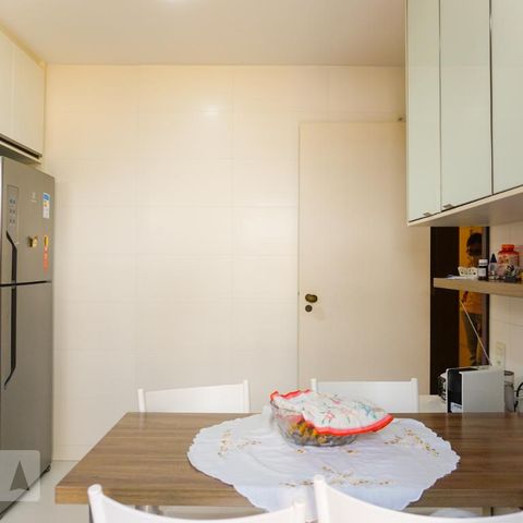 Casa de condomínio à venda com 263m², 4 quartos e 3 vagasCozinha