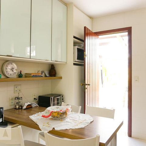 Casa de condomínio à venda com 263m², 4 quartos e 3 vagasCozinha