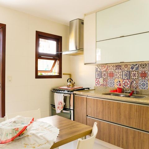 Casa de condomínio à venda com 263m², 4 quartos e 3 vagasCozinha