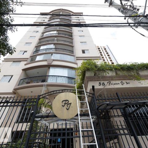 Apartamento à venda com 105m², 2 quartos e 2 vagasFachada