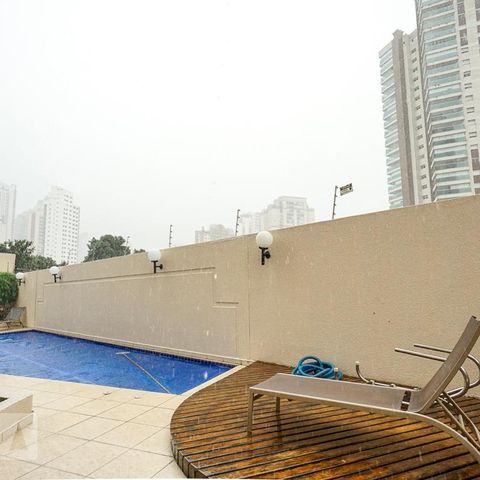 Apartamento à venda com 105m², 2 quartos e 2 vagasPiscina