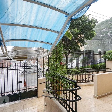 Apartamento à venda com 105m², 2 quartos e 2 vagasEntrada