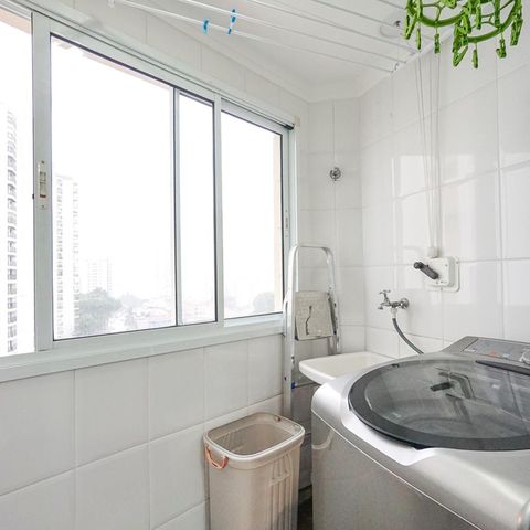 Apartamento à venda com 105m², 2 quartos e 2 vagasÁrea de serviço