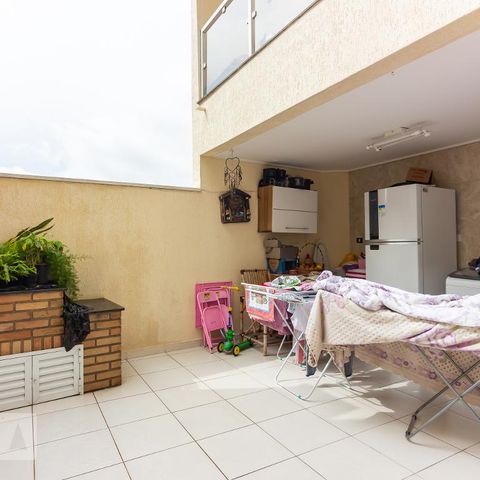 Casa de condomínio à venda com 159m², 3 quartos e 3 vagasÁrea de Serviço com churrasqueira 