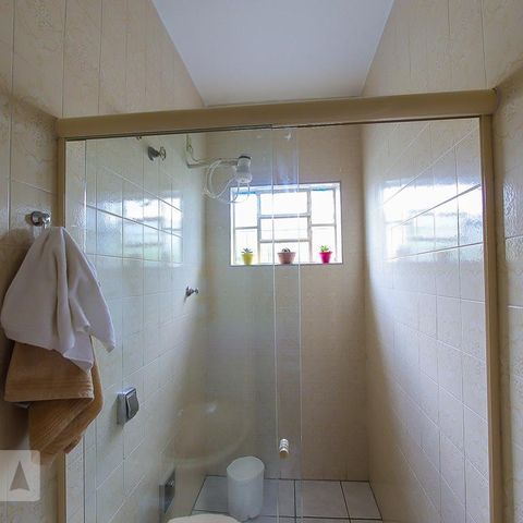 Casa à venda com 148m², 2 quartos e 2 vagas Casa à venda com 148m², 2 quartos e 2 vagasBanheiro 2