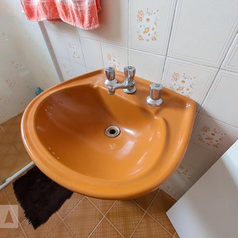 Casa à venda com 148m², 2 quartos e 2 vagas Casa à venda com 148m², 2 quartos e 2 vagasBanheiro