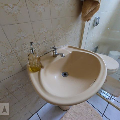 Casa à venda com 148m², 2 quartos e 2 vagas Casa à venda com 148m², 2 quartos e 2 vagasBanheiro 2