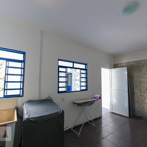 Casa à venda com 148m², 2 quartos e 2 vagas Casa à venda com 148m², 2 quartos e 2 vagasArea de Serviço