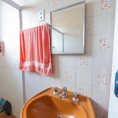 Casa à venda com 148m², 2 quartos e 2 vagas Casa à venda com 148m², 2 quartos e 2 vagasBanheiro
