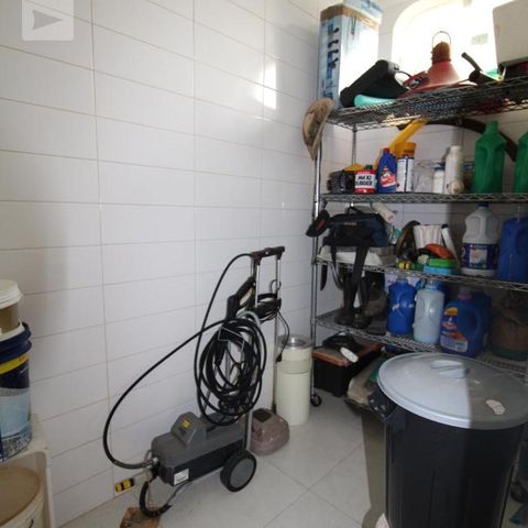 Casa para alugar com 800m², 4 quartos e 6 vagasVestiário