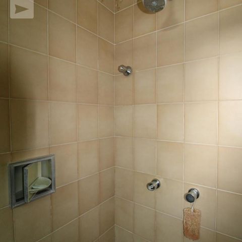 Casa para alugar com 800m², 4 quartos e 6 vagasBanheiro do Quarto 4